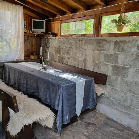 къща вира Holiday home *