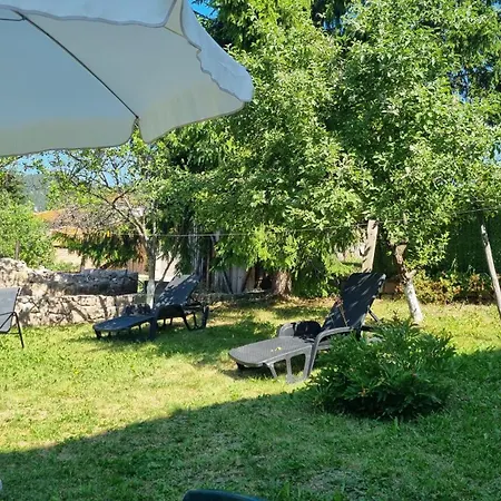 Holiday home къща вира *
