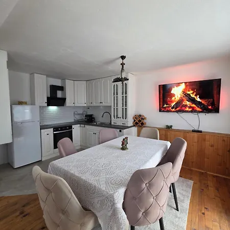 Holiday home къща вира *