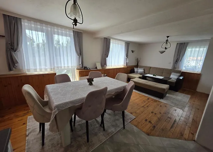 къща вира * Asikoria